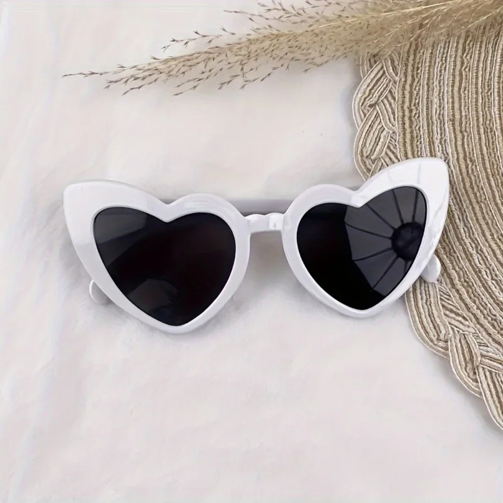 10 Stück Marken-Herzsonnenbril – Sunglasses Cat Eye Bewertung und Preis